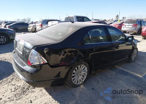 2010 Ford Fusion Hybrid z USA, uszkodzony, nr VIN 3FADP0L39AR195638